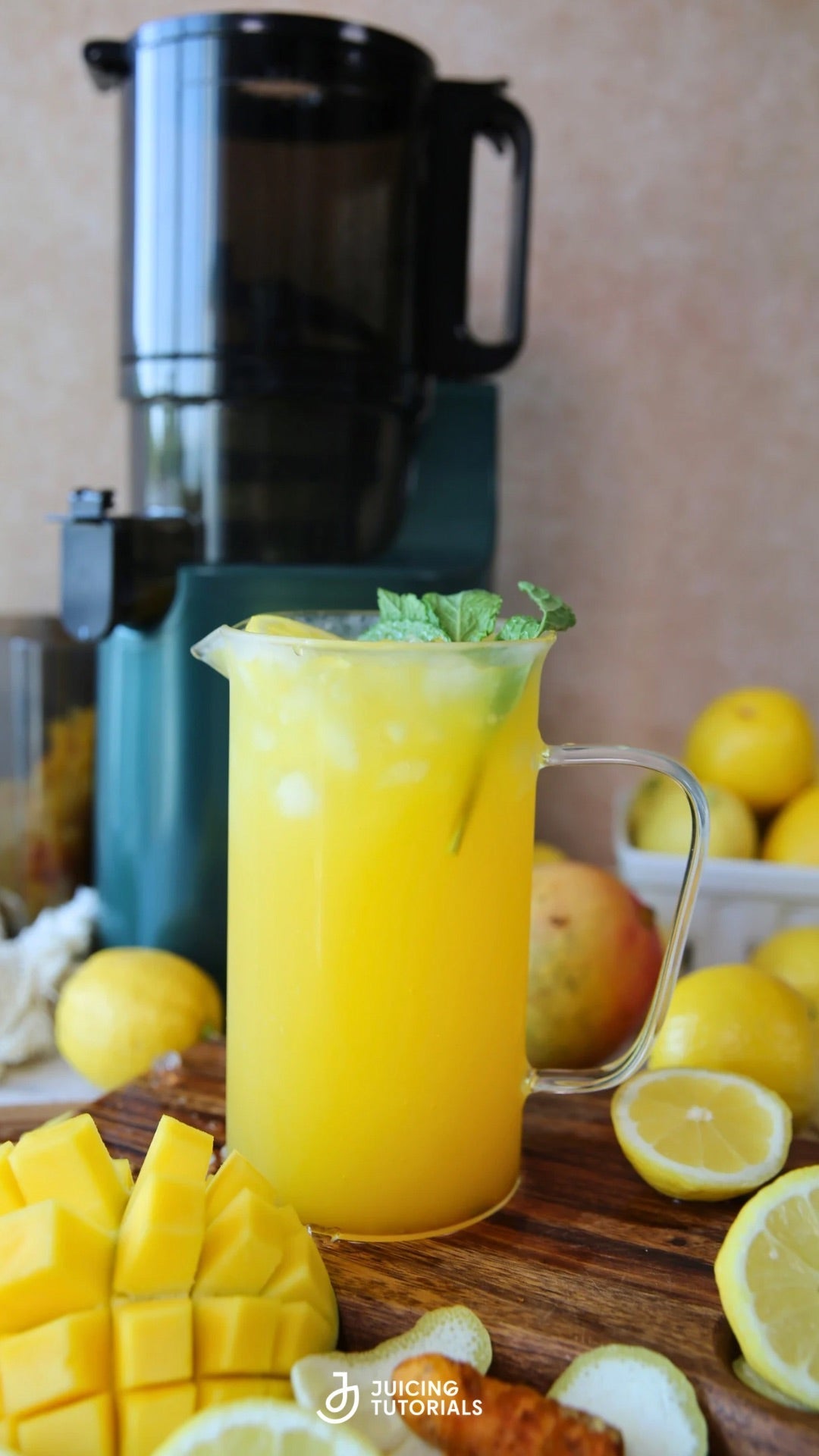 Anti-Inflammatory Mango Lemonade (Cold-Pressed)