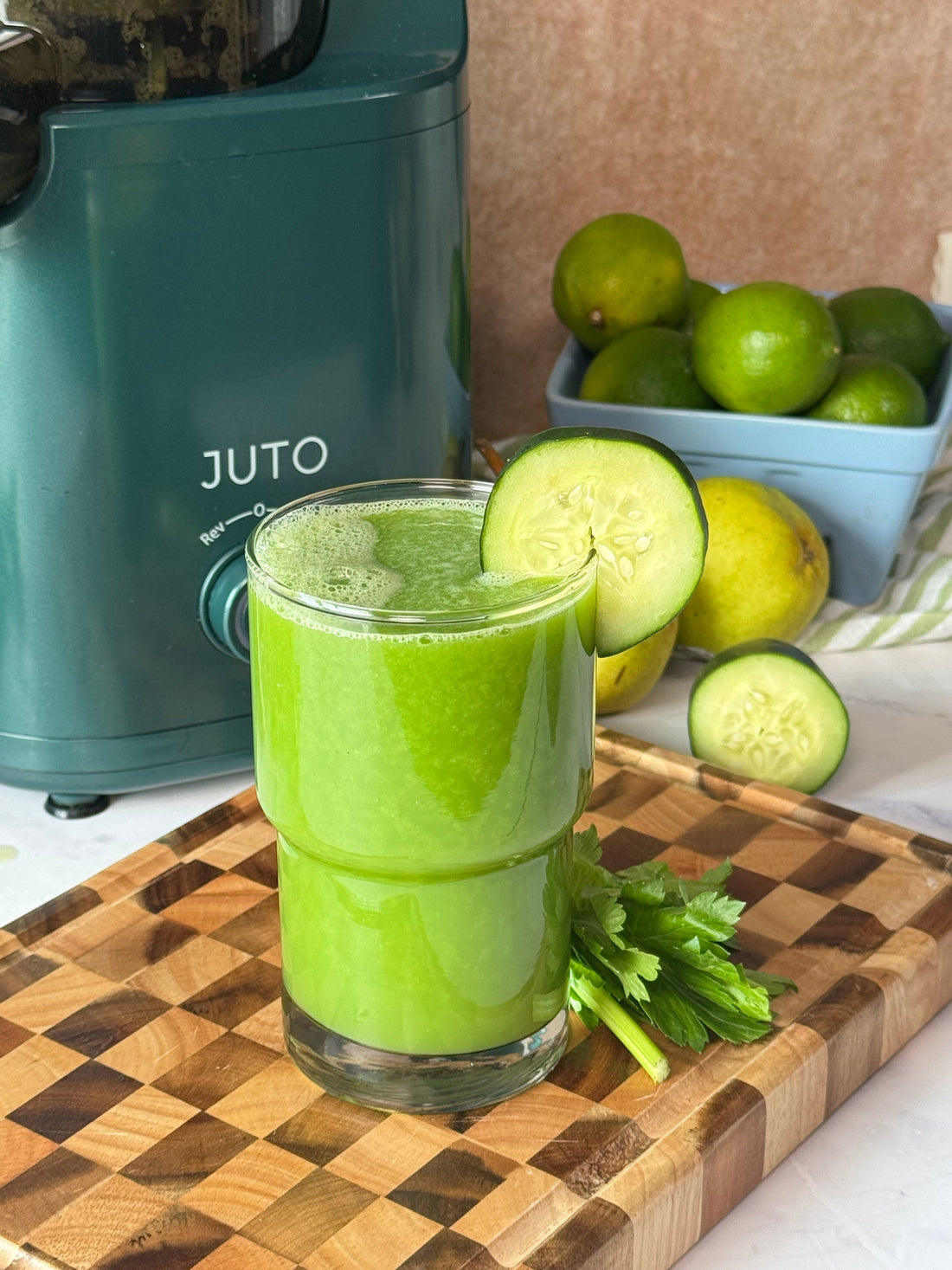 Fall Detox Green Juice: A One-Day Fresh Juice Reset